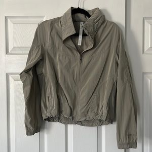 Lululemon lightweight hooded jacket